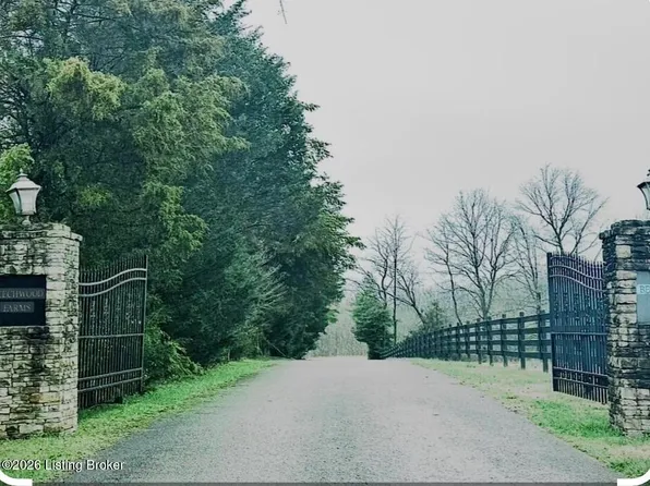 27 Beechwood Ln, Nancy, KY 42544