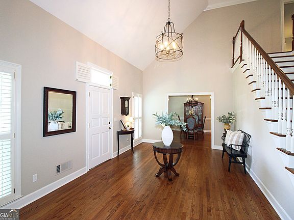 4th image of 2631 Brentford Ln
