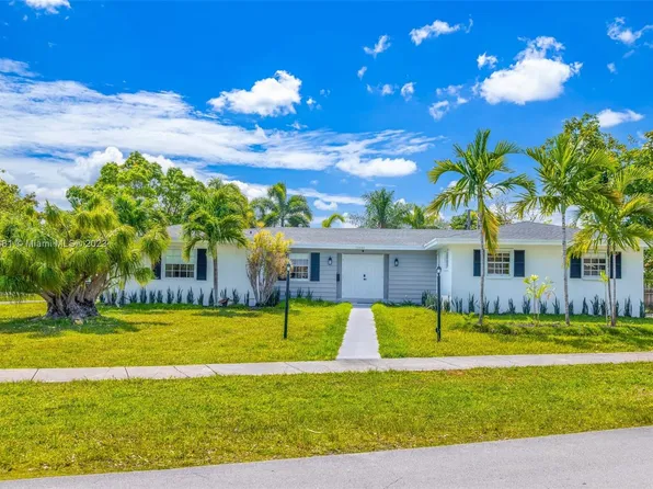 15840 SW 97th Ave, Miami, FL 33157