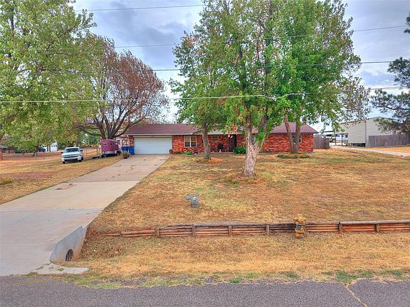 2nd image of 300 N Maryella Ter