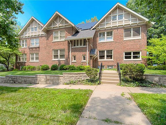 Front of duplex