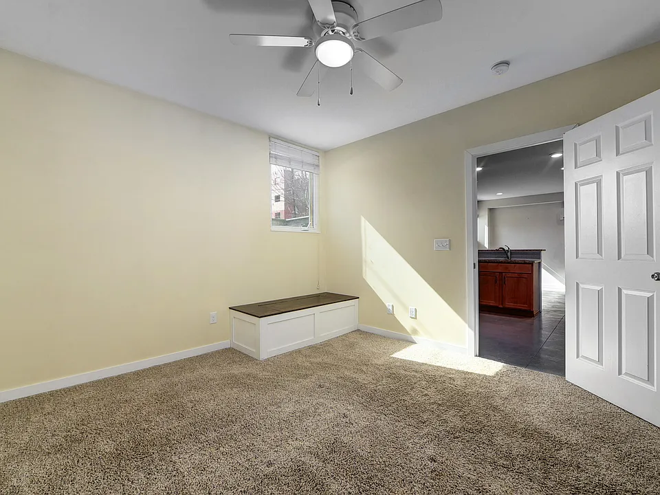 Bedroom w/ Built-in Storage Bench