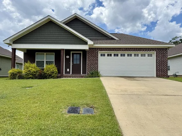118 Mapleleaf Ct, Enterprise, AL 36330