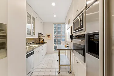 Rented by Nest Seekers International