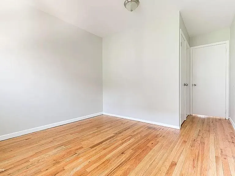 28 Pierce Ave #2 — Photo 5