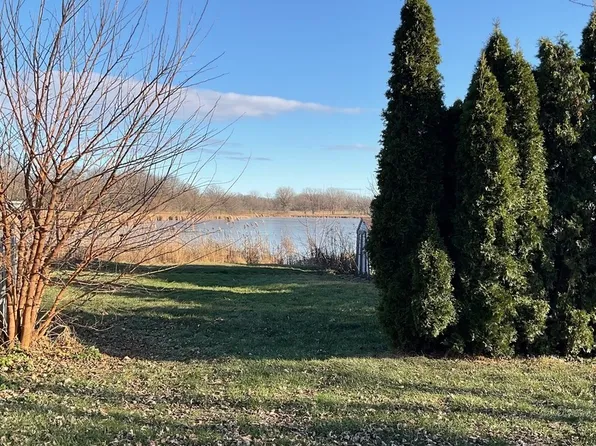 252 Misty Rdg, Lakemoor, IL 60051