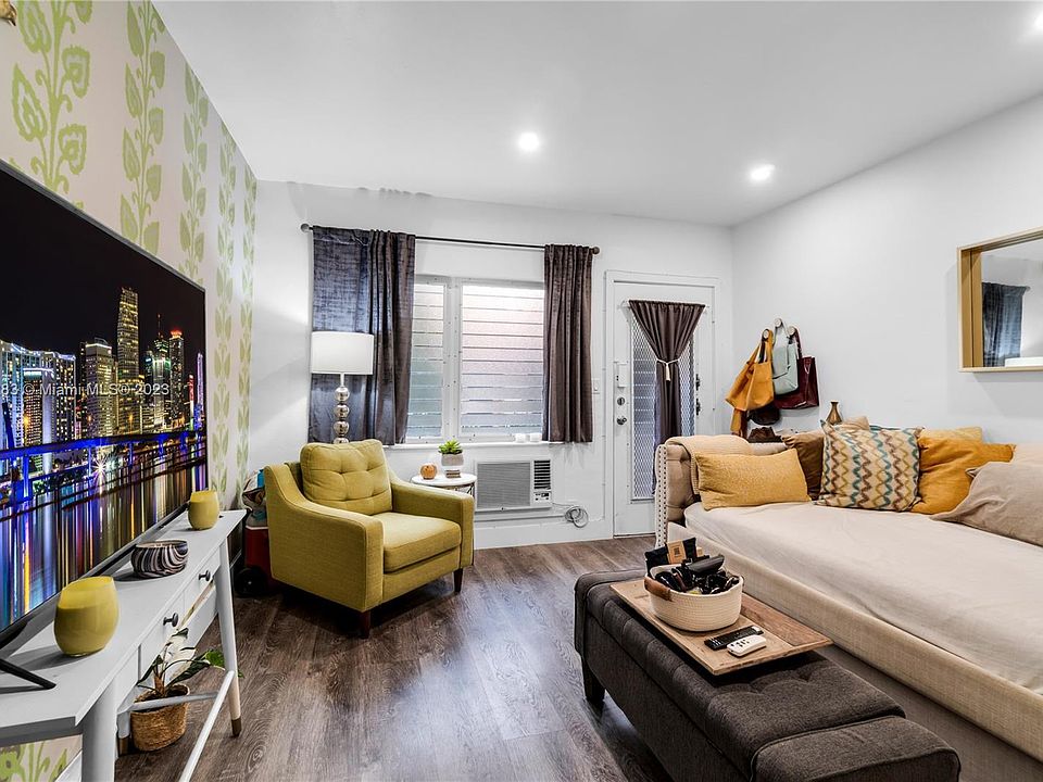 1st image of 1050 Pennsylvania Ave APT 12