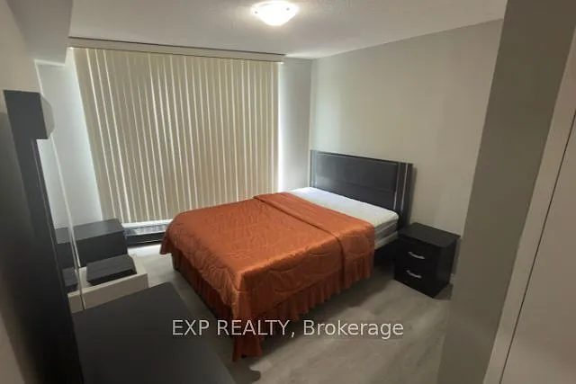 150 Charlton Ave E #608 — Photo 26
