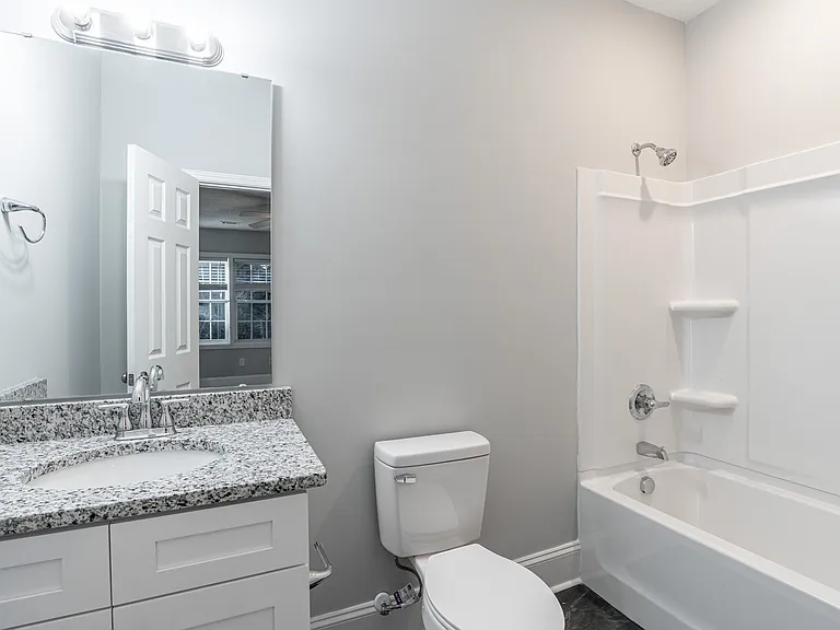 202 Carolina St — Photo 16