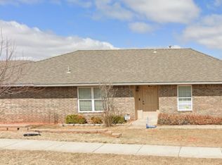 925 Denmark St, Yukon, OK 73099