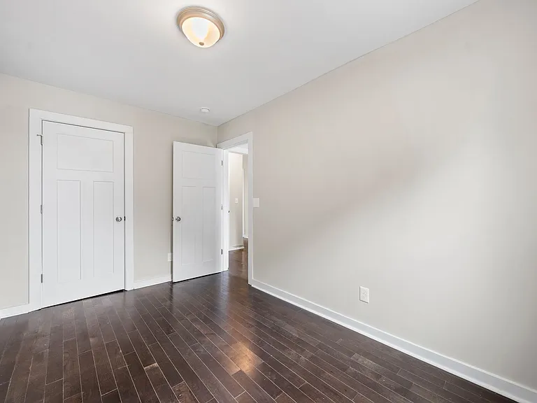 318 Wake Pl — Photo 12