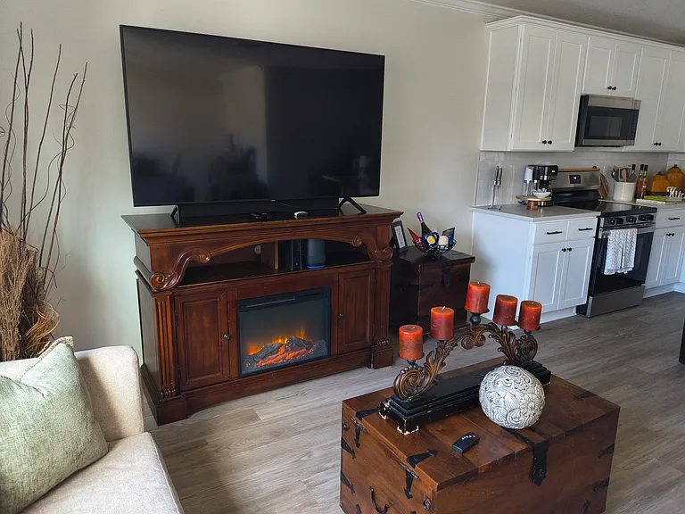 8 Unique Ct — Photo 18