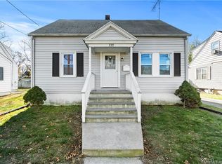 330 Alpine St, Bridgeport, CT 06610