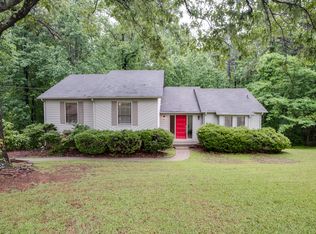 6015 Highview Dr SE, Mableton, GA 30126