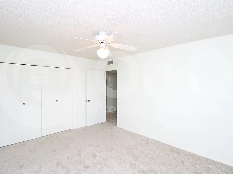 10438 W Rodgers Cir — Photo 9