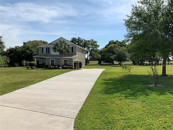 5th image of 36936 Barrington Dr
