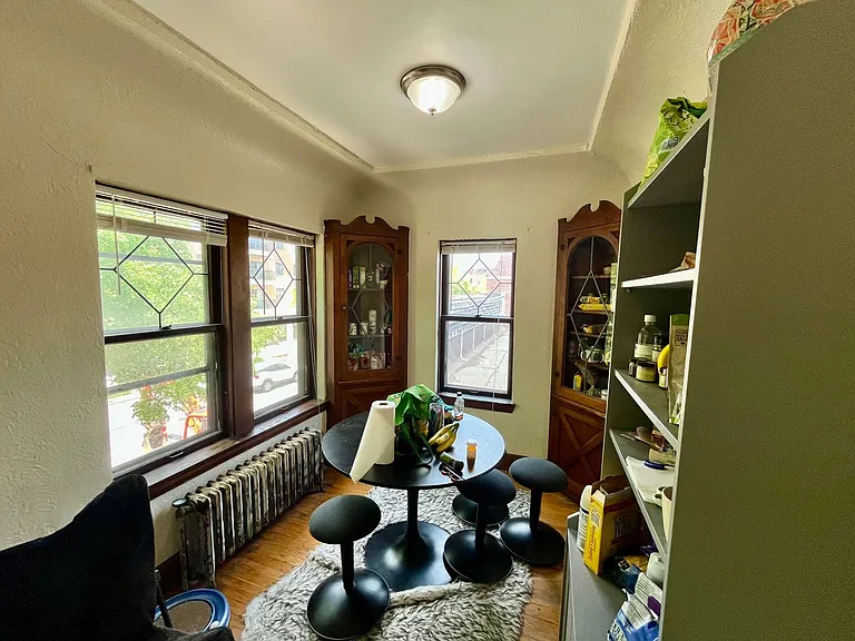 4480 N Oakland Ave — Photo 25