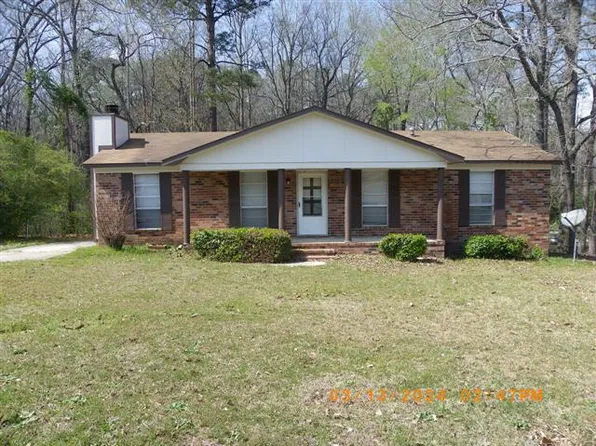3703 Woodlake Road, Hephzibah, GA