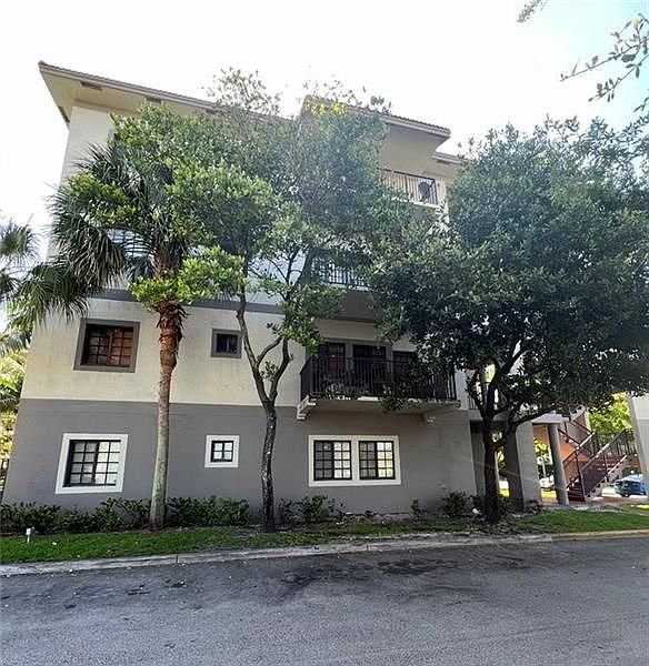 2801 Riverside Dr APT 204, Coral Springs, FL 33065 | Zillow