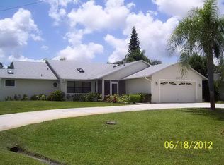 2930 SE Bella Rd, Port Saint Lucie, FL 34984