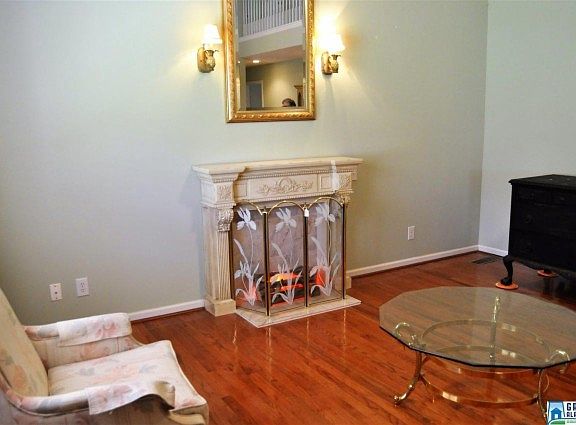 4th image of 473 Mountain Dr