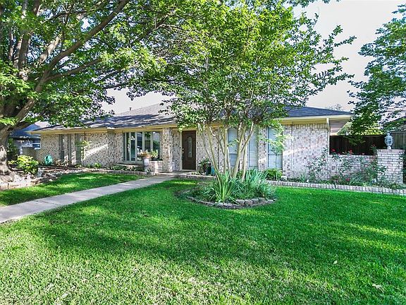 4th image of 2416 Flagstone Dr