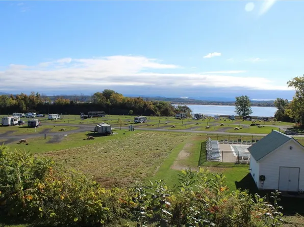 22 Empire Circle, South Hero, VT 05486