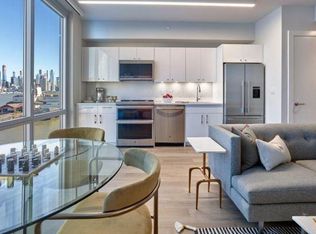 1700 Harbor Blvd #204, Weehawken, NJ 07086
