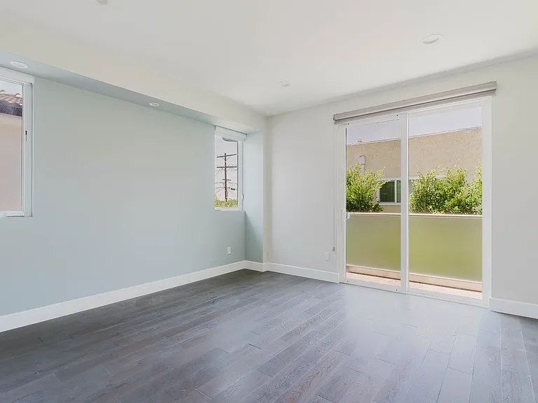 4418 1/2 Kingswell Ave — Photo 20