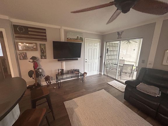 4th image of 3208 SE Monte Vista Street