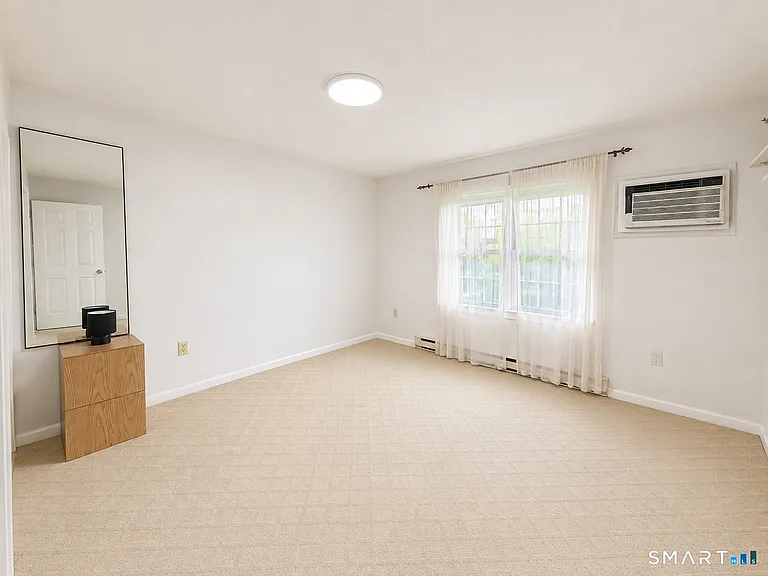 256 Washington Blvd #6 — Photo 6