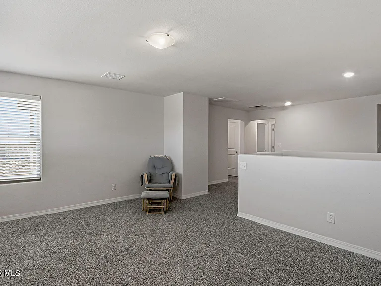 7509 Enchanted Park Dr — Photo 38