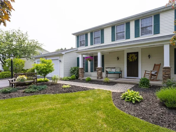 49 Winchester Dr, Fairport, NY 14450