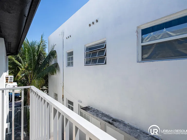 1120 Euclid Ave #9 — Photo 14