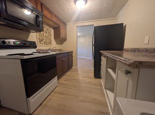 1 Desavage St #H, Jeannette, PA 15644