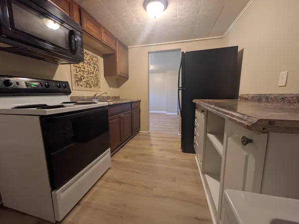1 Desavage St, Jeannette, PA