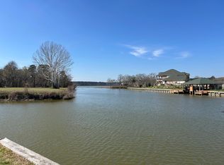 7 Wildwood Lake Dr, Huntsville, TX 77340