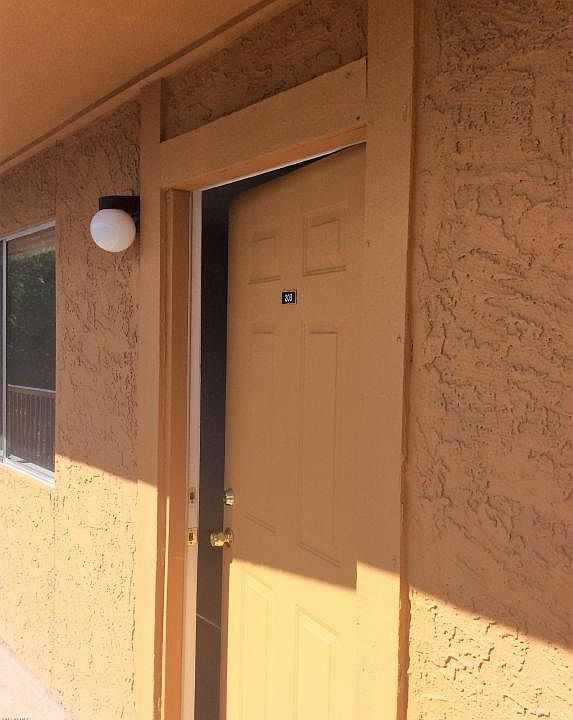 1st image of 701 S Roosevelt St APT 203