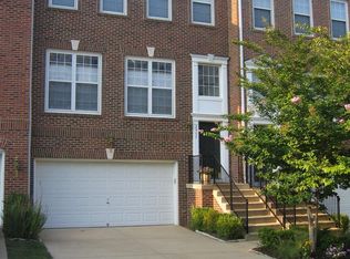 2955 Hunters Branch Rd, Fairfax, VA 22031