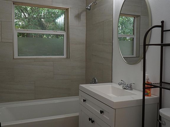 5th image of 6560 Julia Dr