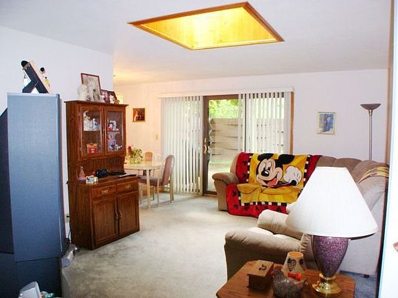 2nd image of 9499 Driftwood Dr