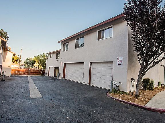 3rd image of 1702 Bradbury Dr