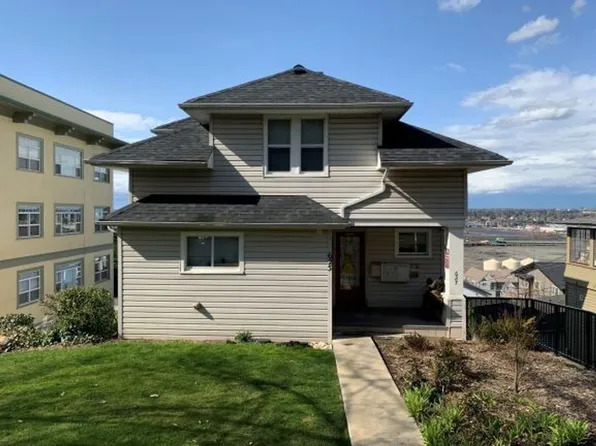 625/627/629 N Forest St