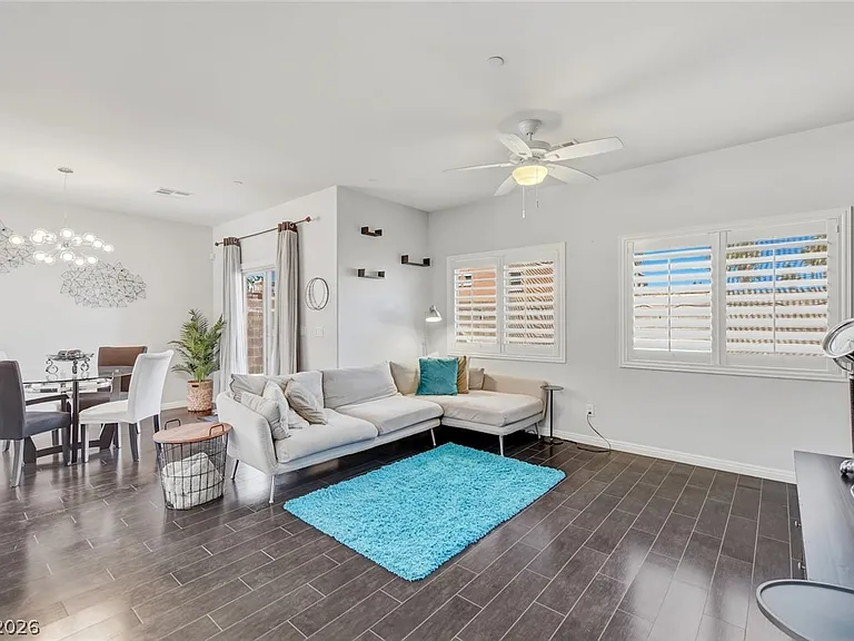 48 Jasmine Point St — Photo 19