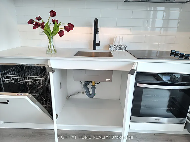 1185 Dupont St #2411 — Photo 7
