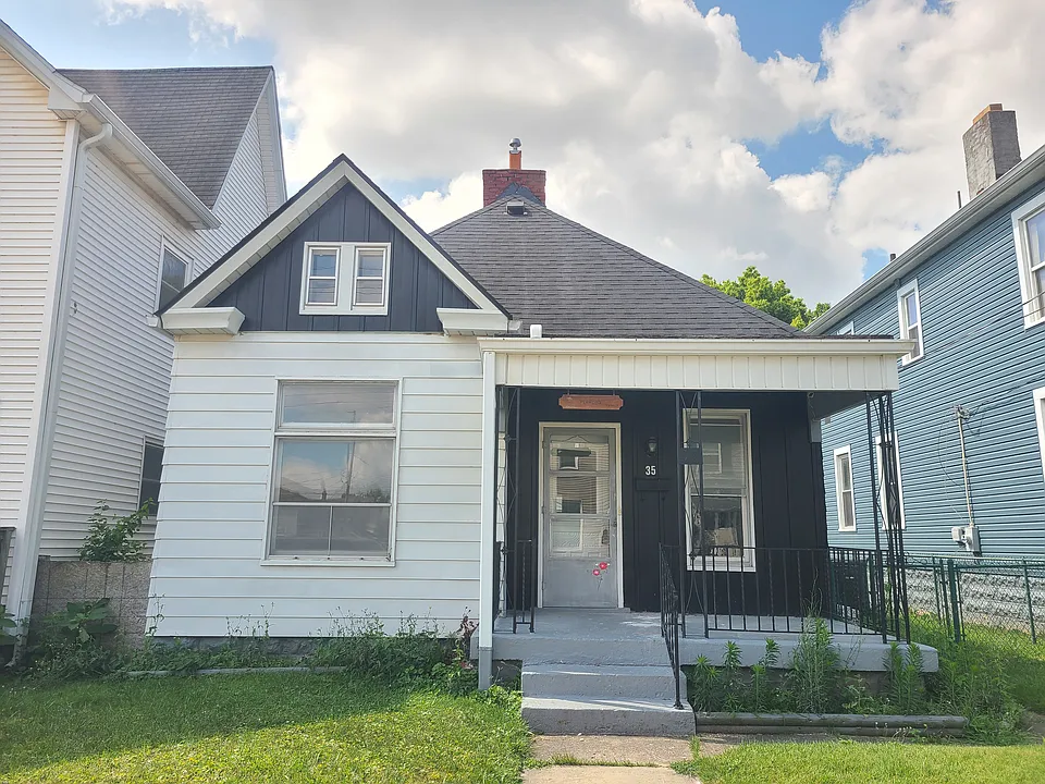 35 E Woodrow Ave