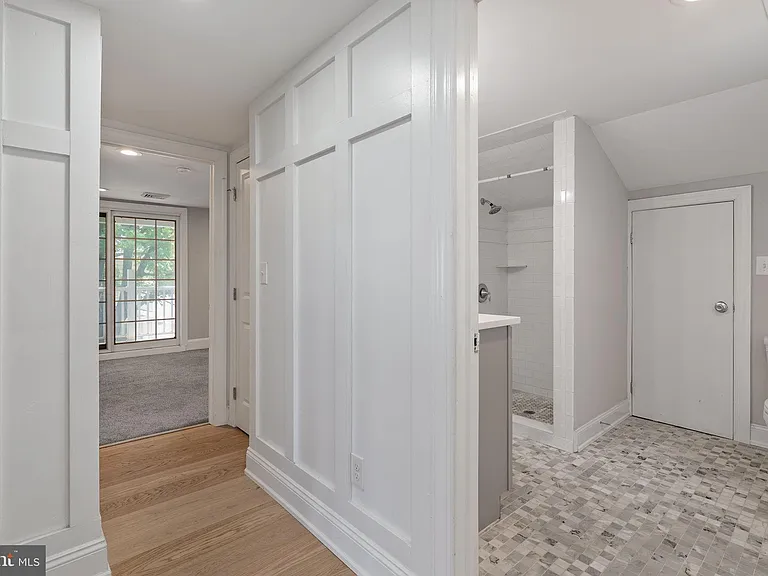 1515 Butler Pike — Photo 43
