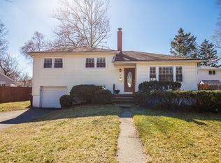 80 Crain Rd, Paramus, NJ 07652