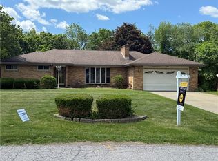 112 Wishart Dr, Beaver, PA 15009