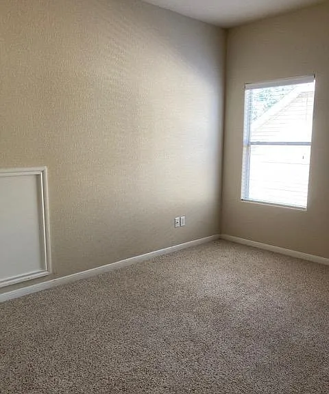 2520 Saint James Pl — Photo 19